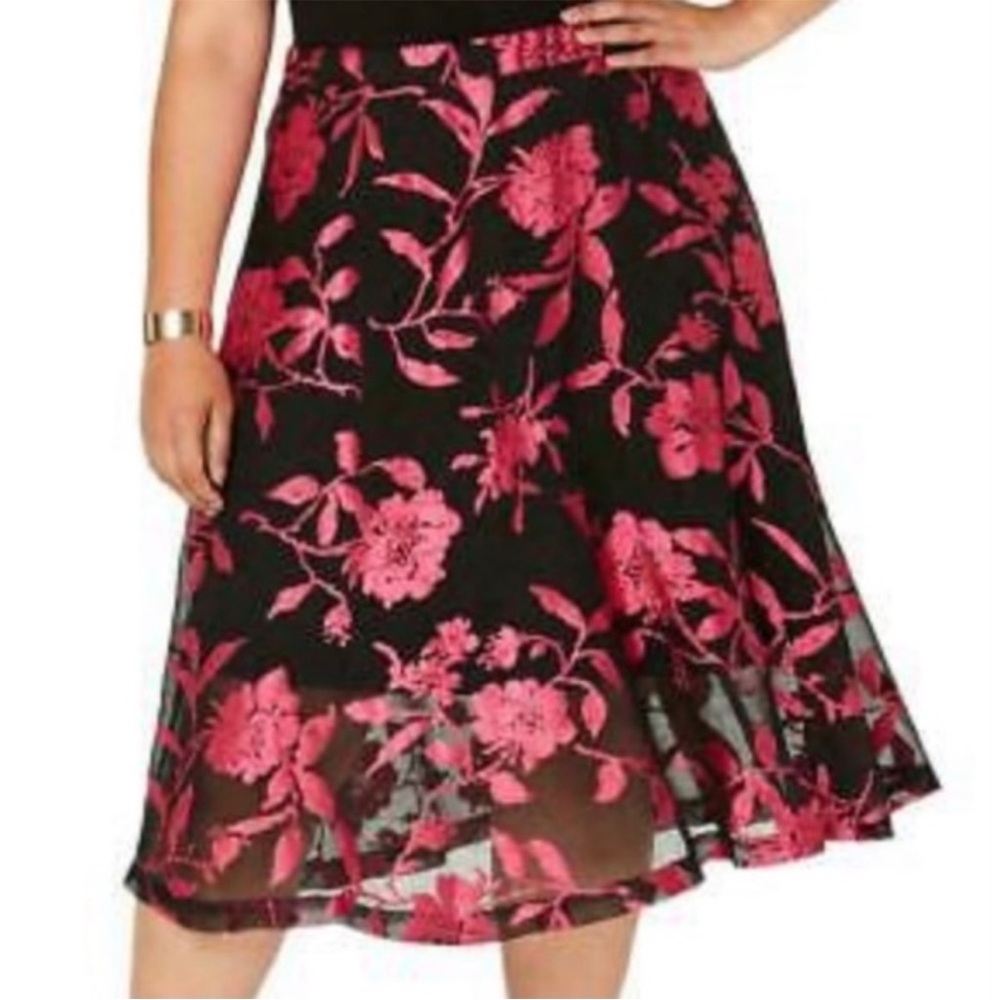 ALFANI BLOSSOMS SKIRT SIZE 16W
